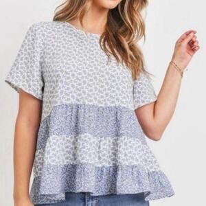 Floral Tiered Top Size Large Juniors